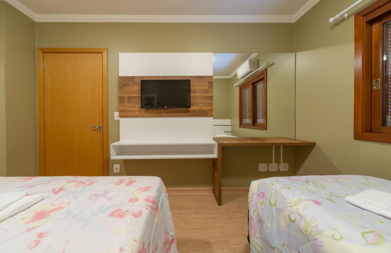 Gramado Solar Real - 2 Apts De 2 Quartos No Mesmo Predio, Cada Um Comporta Ate 7 Pessoas - Ideal Para Grupos - Central - Ideal Para Andar A Pe, Nesta Plataforma Desde Janeiro De 2016, Oferecemos Credibilidade - Seu Pet E Bem-Vindo - Garagem Coberta Экстерьер фото